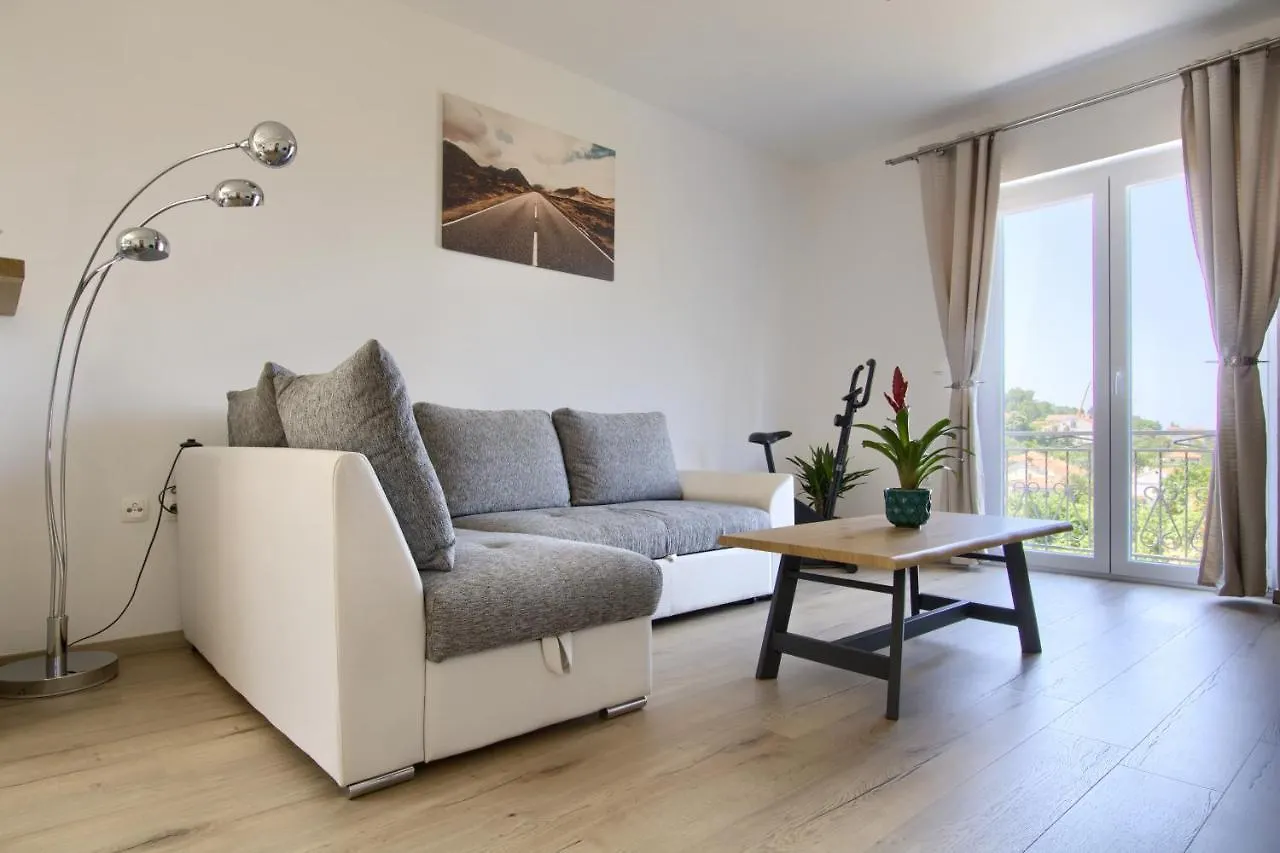 Apartament Mimoza Kali